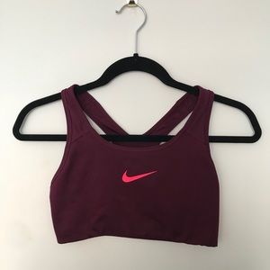 Nike Dri-FIT Swoosh Sports Bra Small